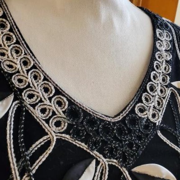 Lauren Michelle black and white top size S - Picture 6 of 10